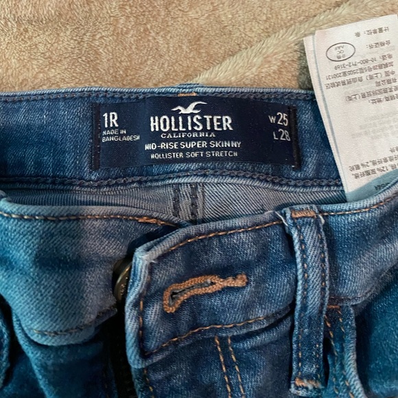 Hollister jeans - Picture 2 of 3